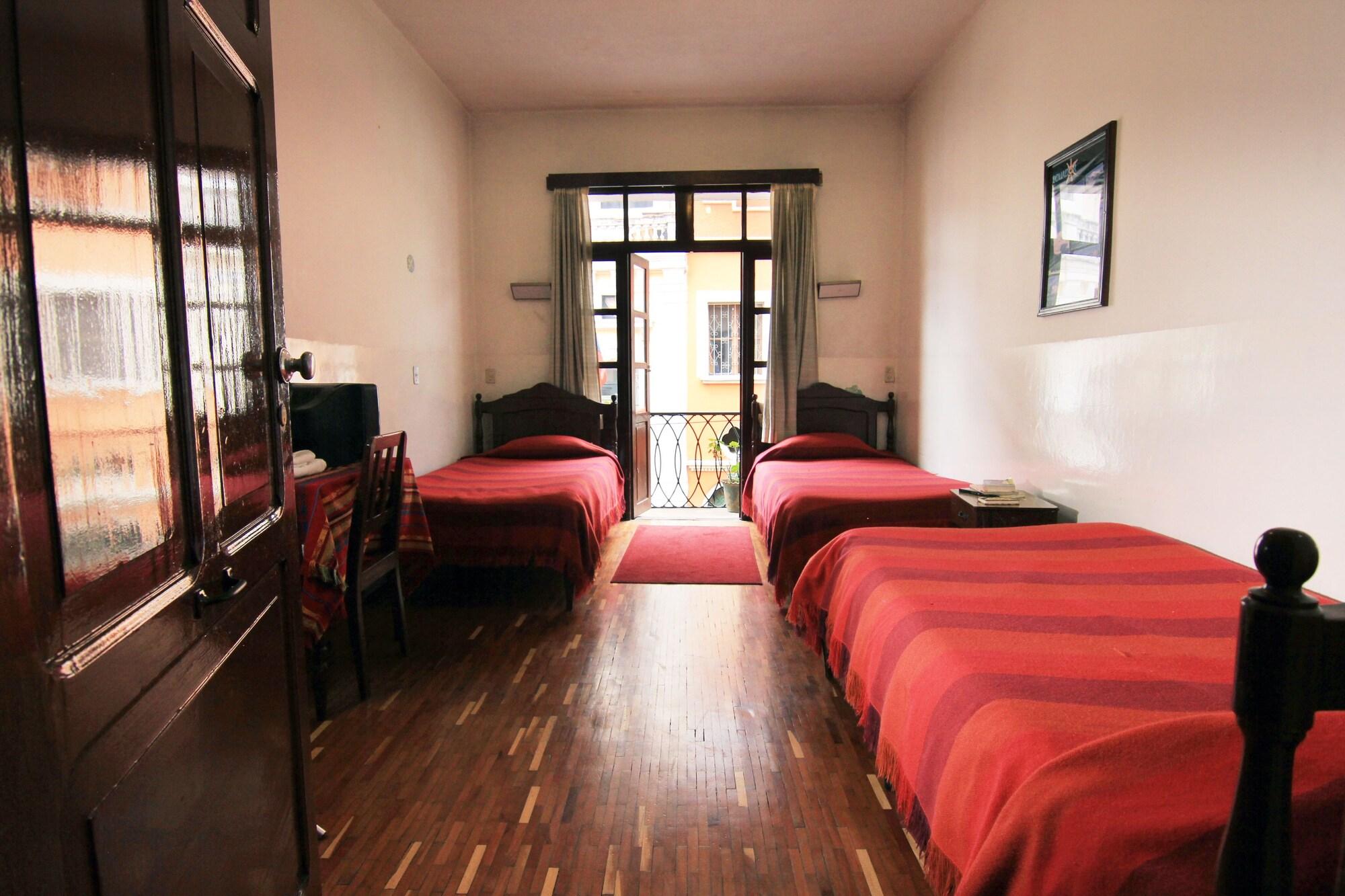 Huasi Continental Hotel 3*