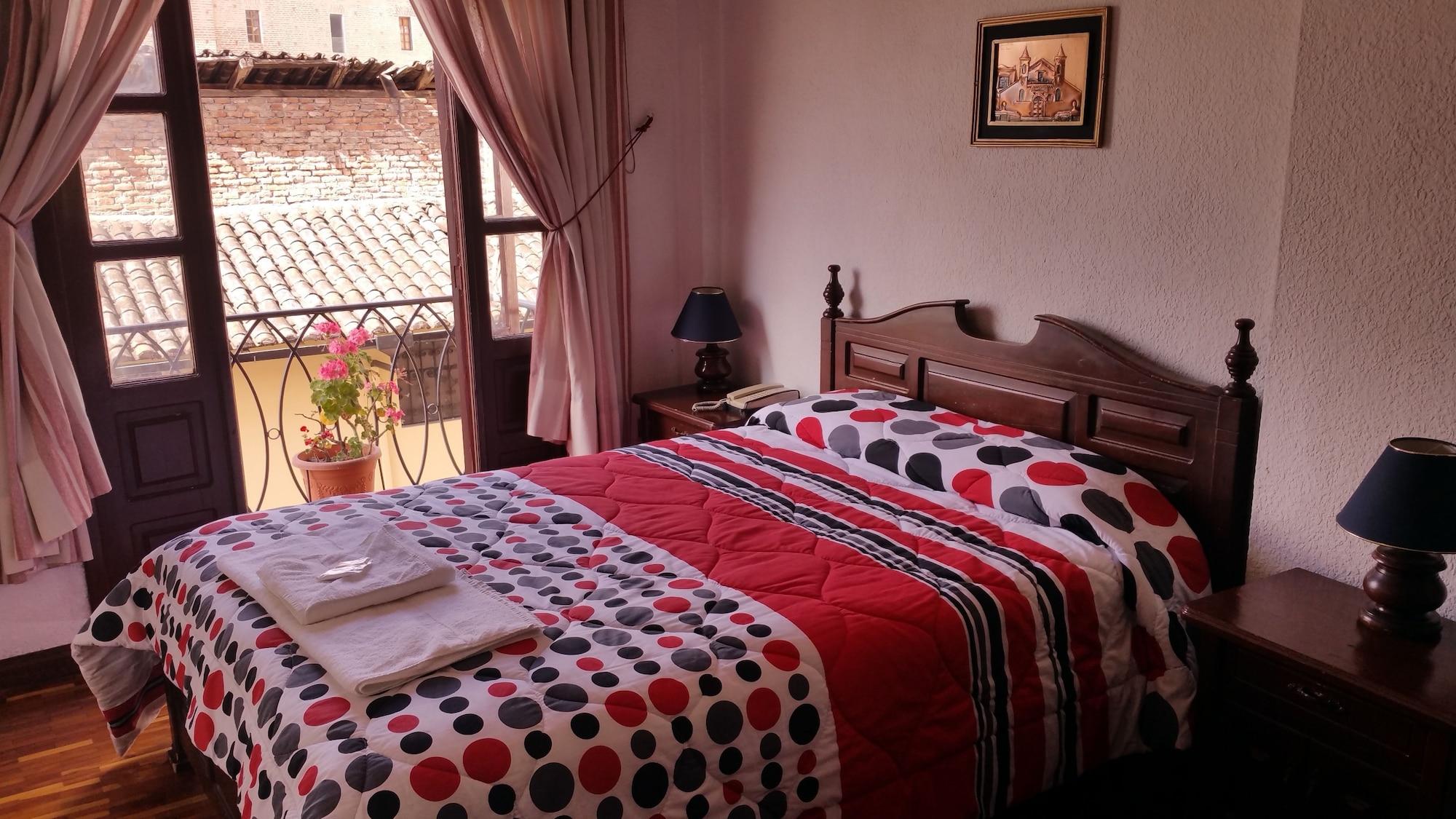 Huasi Continental Hotel 3*
