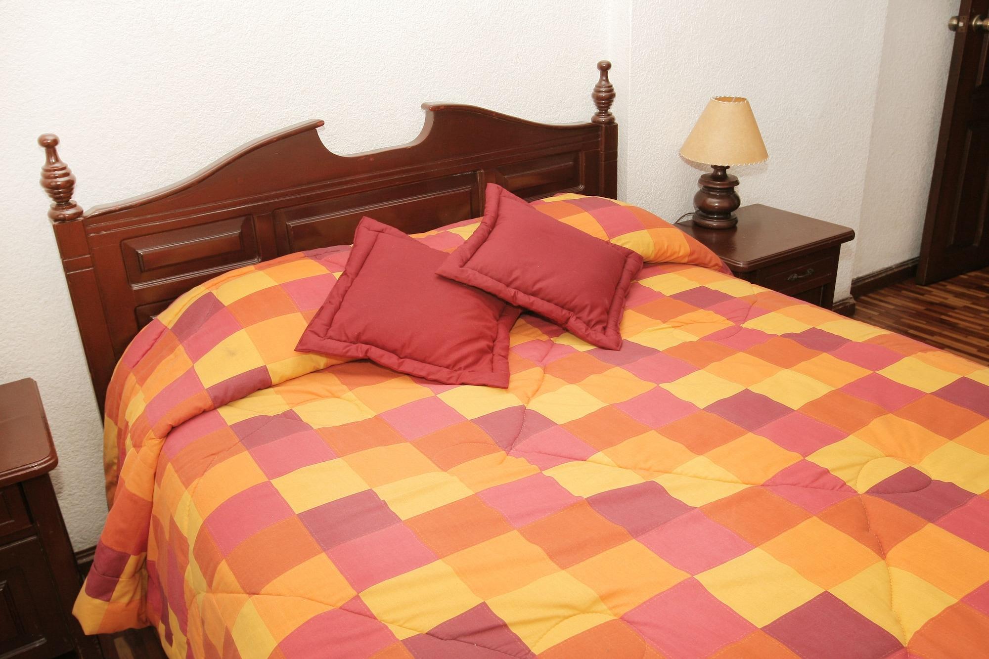 Huasi Continental Hotel 3*