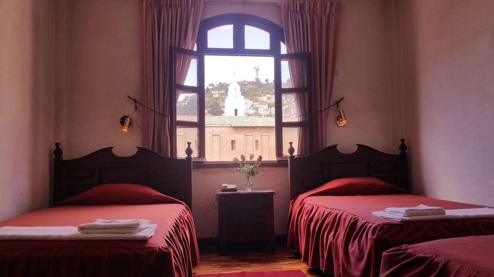 Huasi Continental 3* Quito